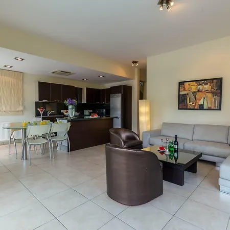 Villa Bay 3 Bedroom Larnaca